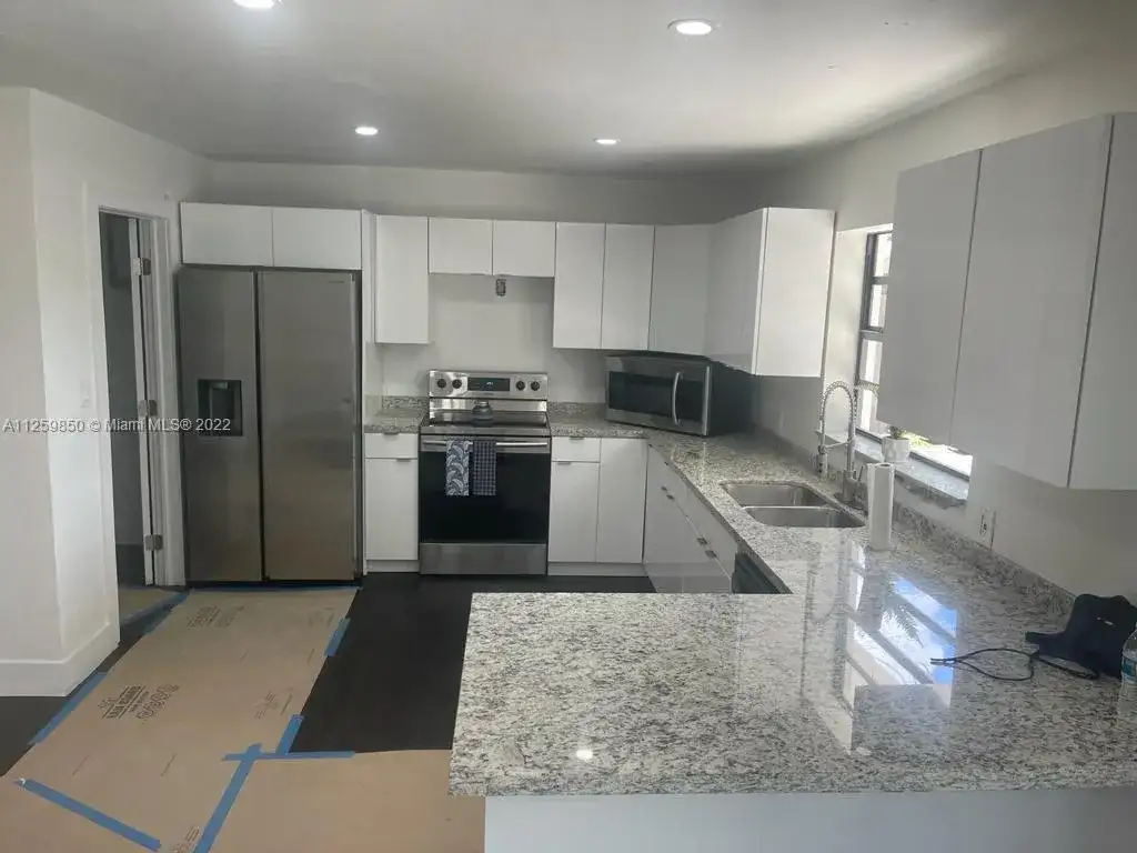 18031 NW 57th Ave, Miami Gardens FL 33055 photo 2