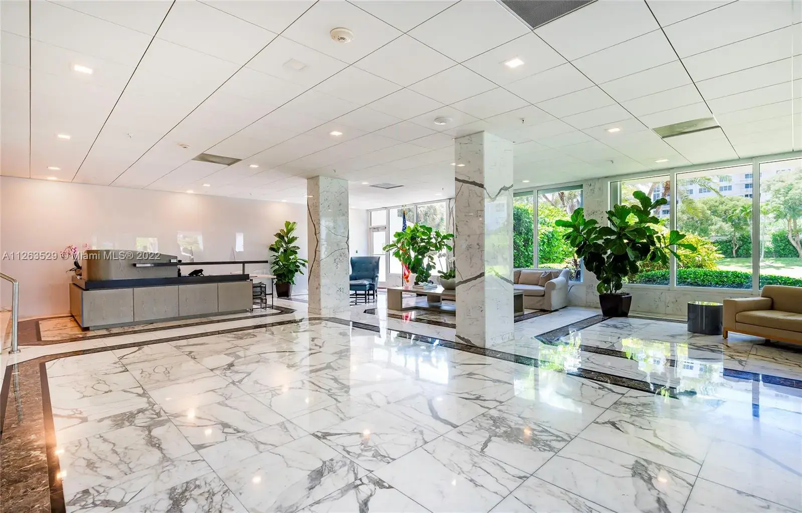 177 Ocean Lane Dr # 206, Key Biscayne FL 33149