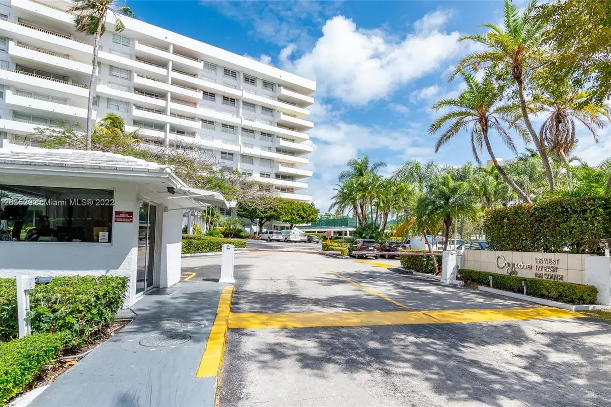 177 Ocean Lane Dr # 206, Key Biscayne FL 33149