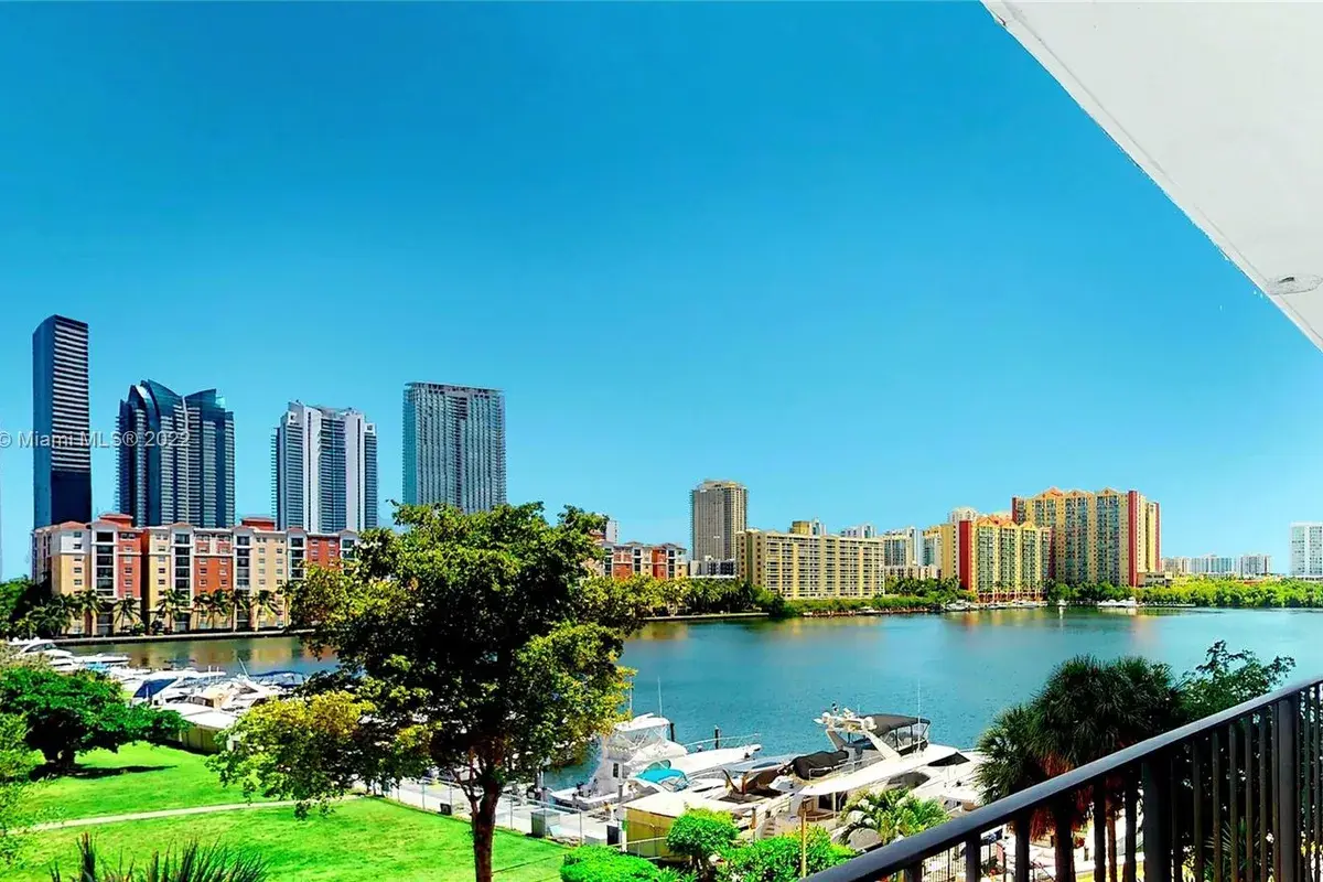 290 174th St # 517, Sunny Isles Beach FL 33160