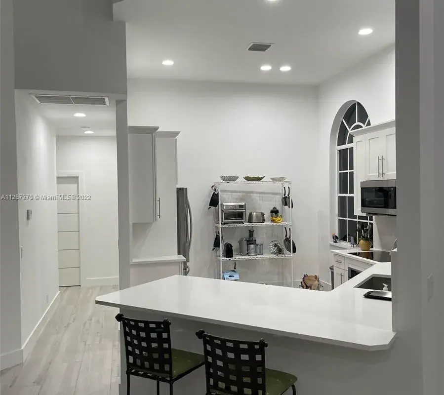 6668 NW 25th Ter, Boca Raton FL 33496