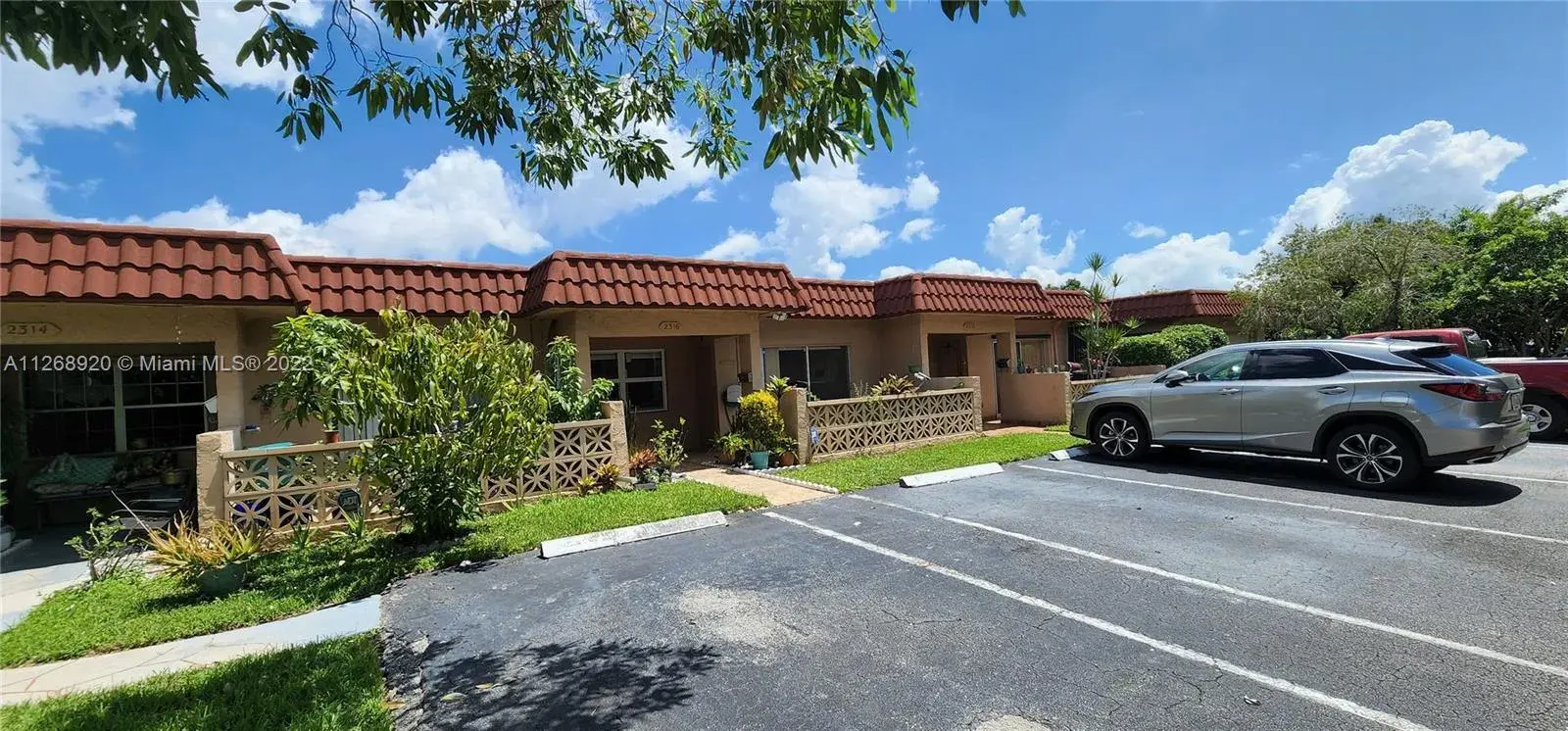 2316 SW 81st Way # 8, North Lauderdale FL 33068