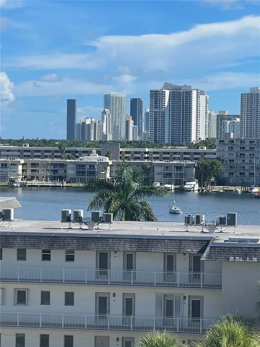 2200 E Hallandale Beach Blvd # 709, Hallandale Beach FL 33009