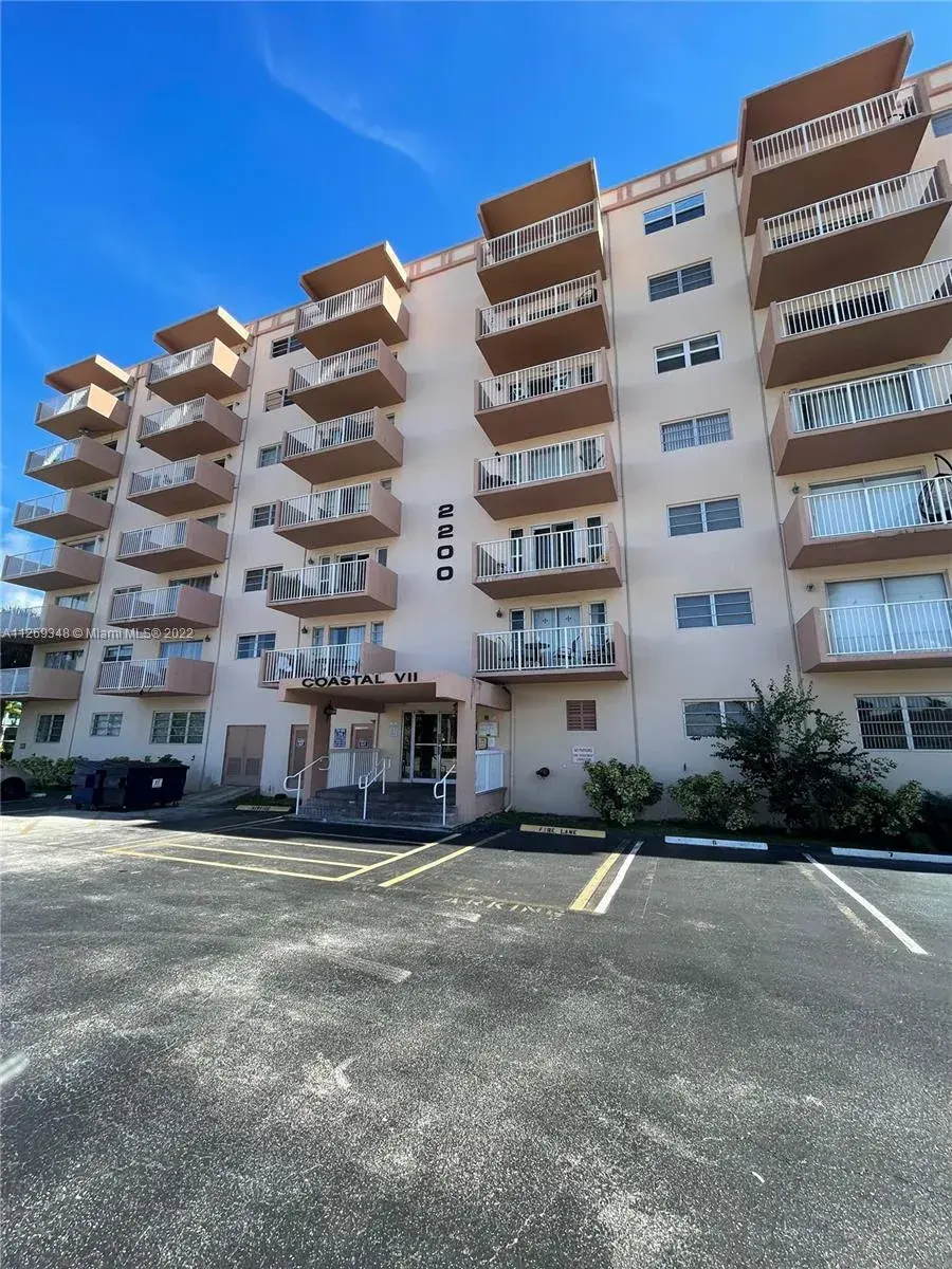 2200 E Hallandale Beach Blvd # 709, Hallandale Beach FL 33009