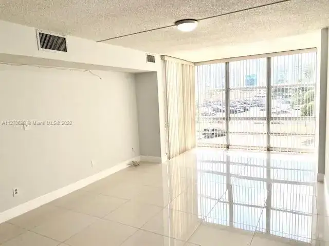 200 172nd St # 308, Sunny Isles Beach FL 33160 photo 5