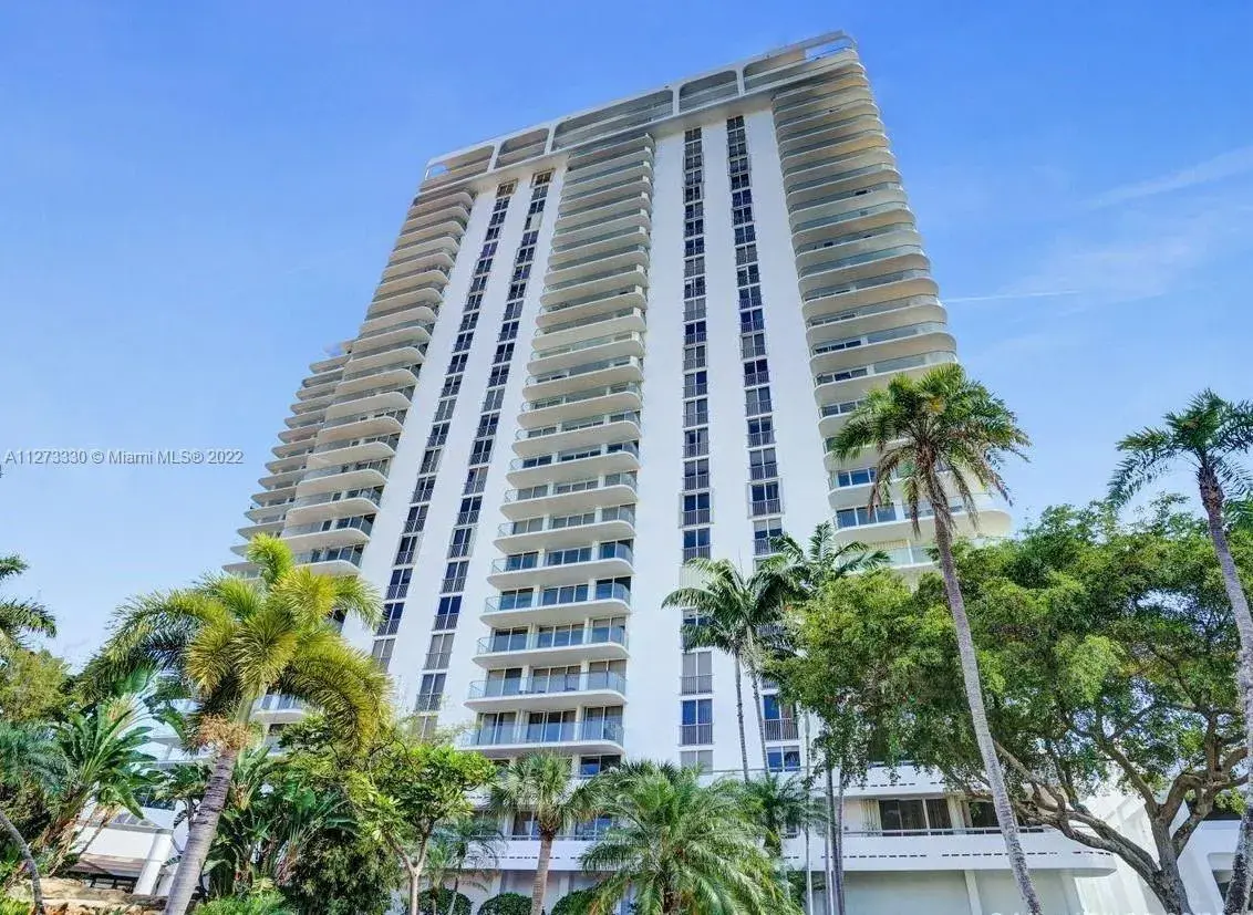 19707 Turnberry Way # 8C, Aventura FL 33180