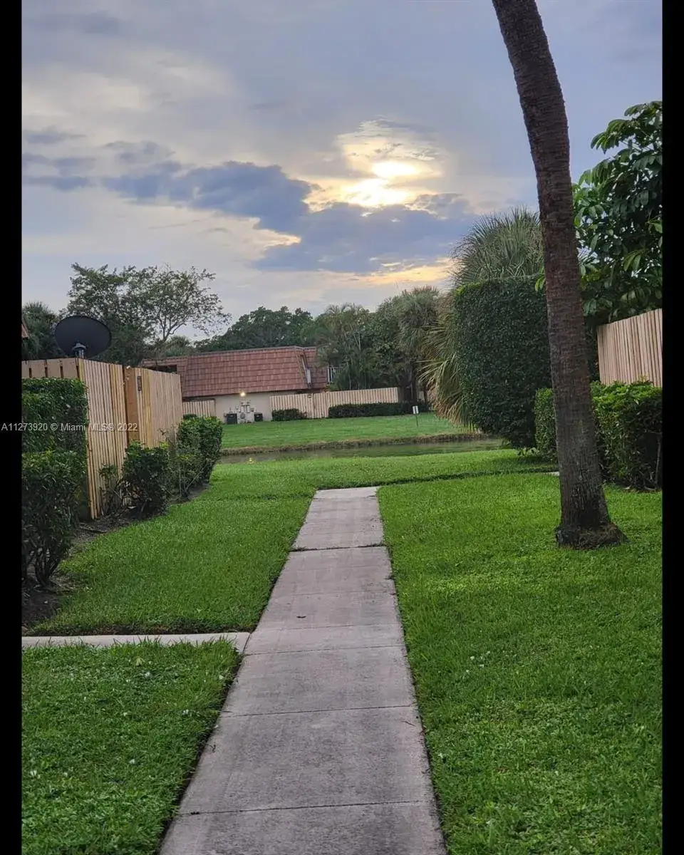 524 Green Springs Pl # 524, West Palm Beach FL 33409