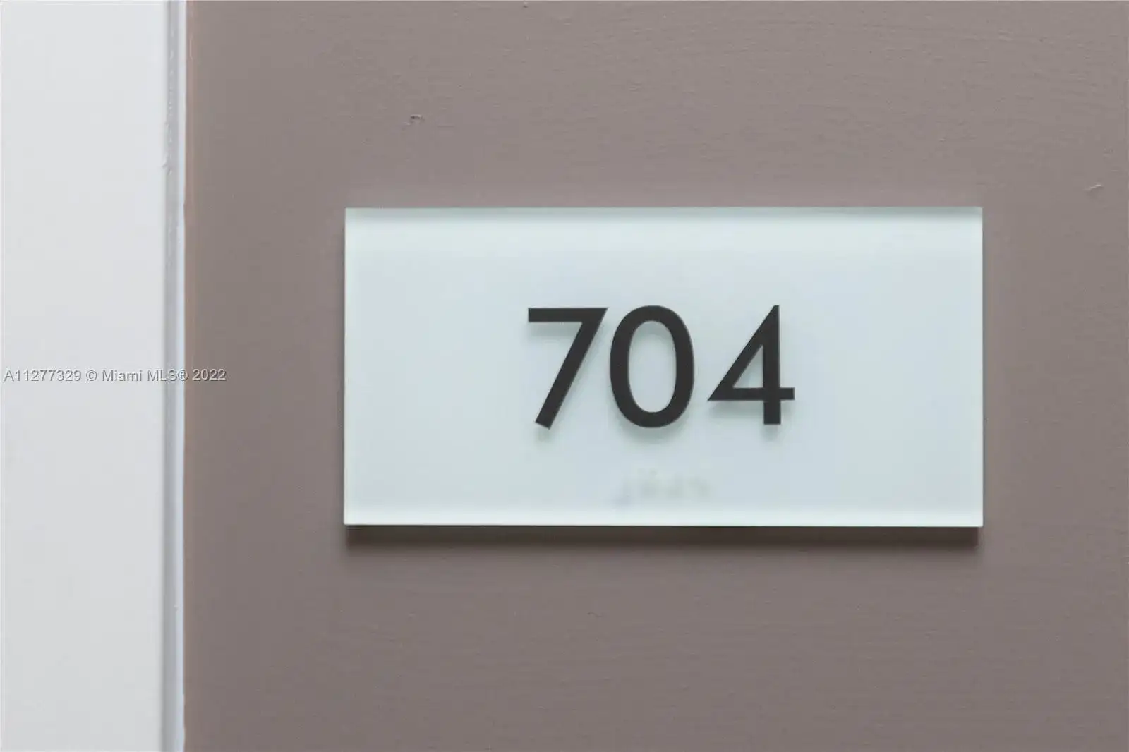 400 Sunny Isles Blvd # 704, Sunny Isles Beach FL 33160 photo 3