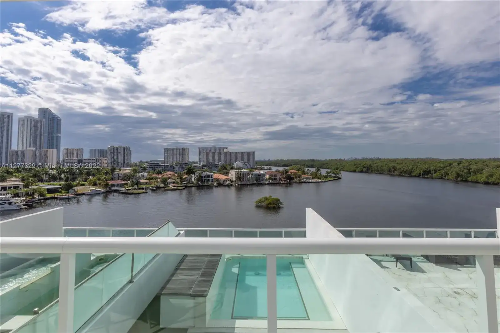 400 Sunny Isles Blvd # 704, Sunny Isles Beach FL 33160 photo 5