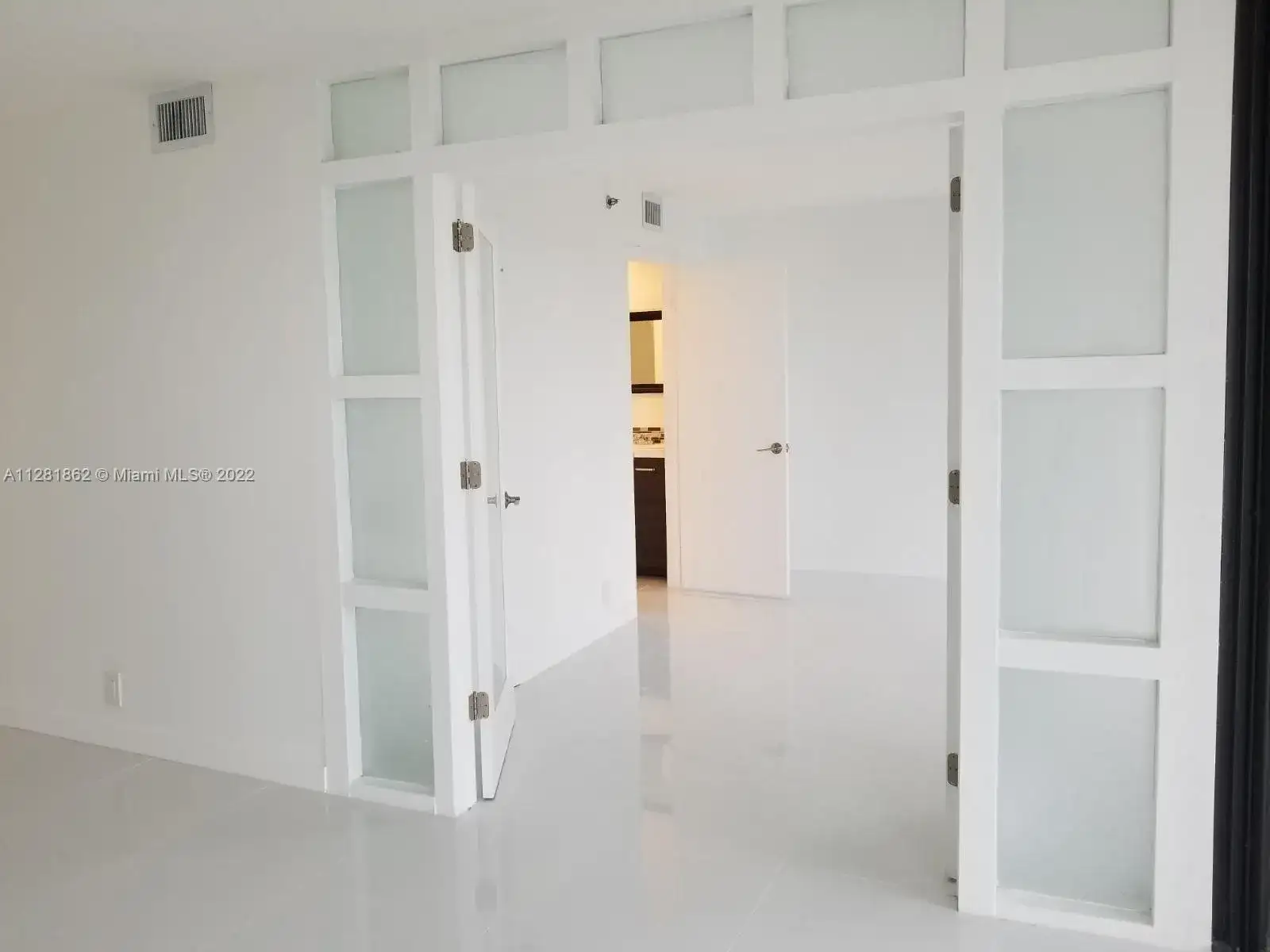 4000 Towerside Ter # 609, Miami FL 33138 photo 2