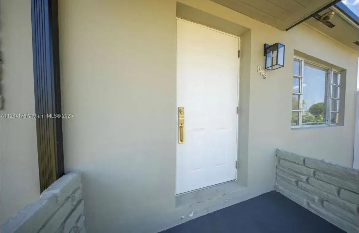 782 E 37th St, Hialeah FL 33013 photo 3