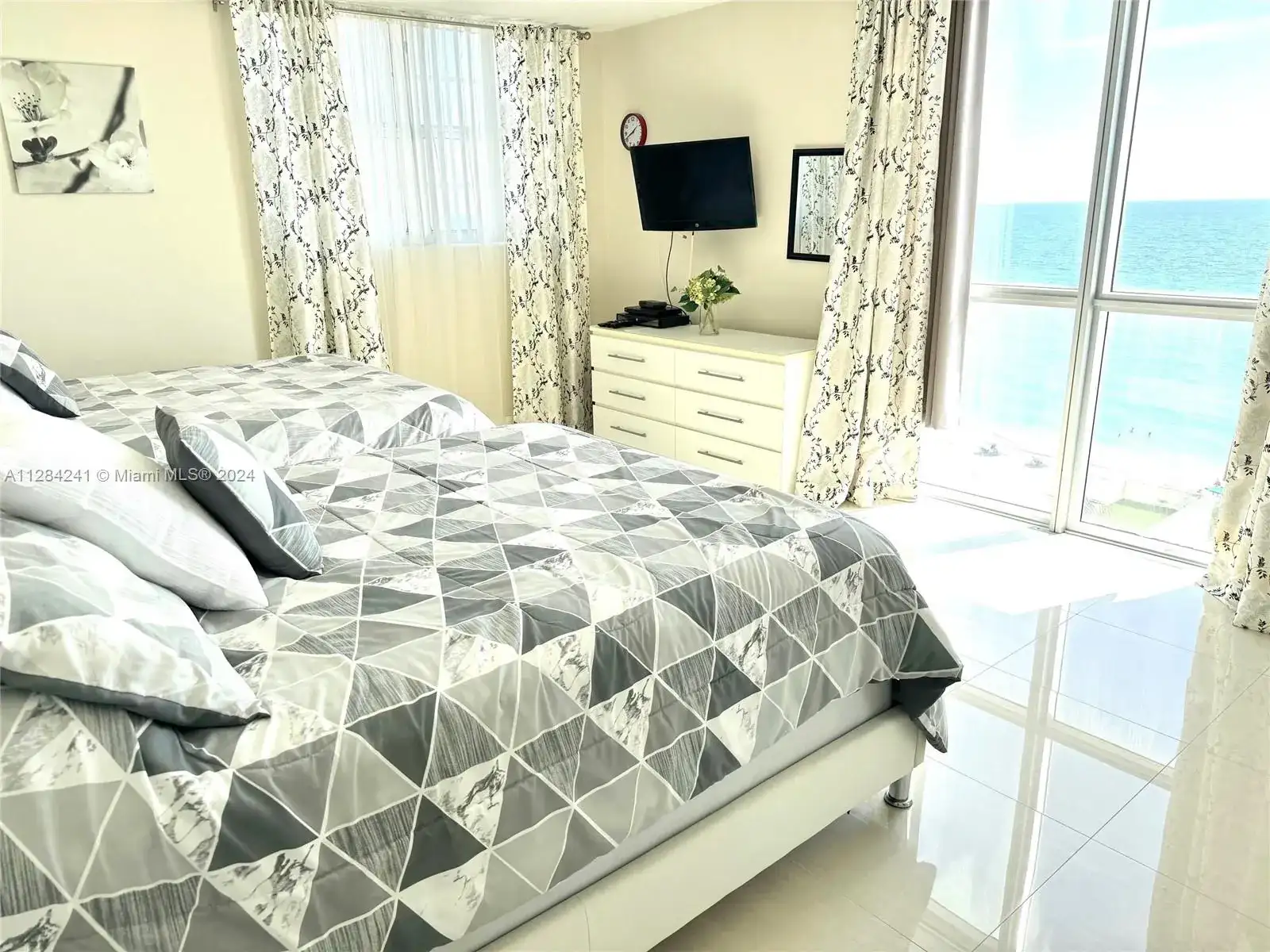 3901 S Ocean Dr # 8E, Hollywood FL 33019 photo 3