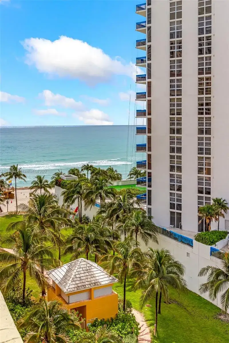 19201 Collins Ave # 641, Sunny Isles Beach FL 33160 photo 2