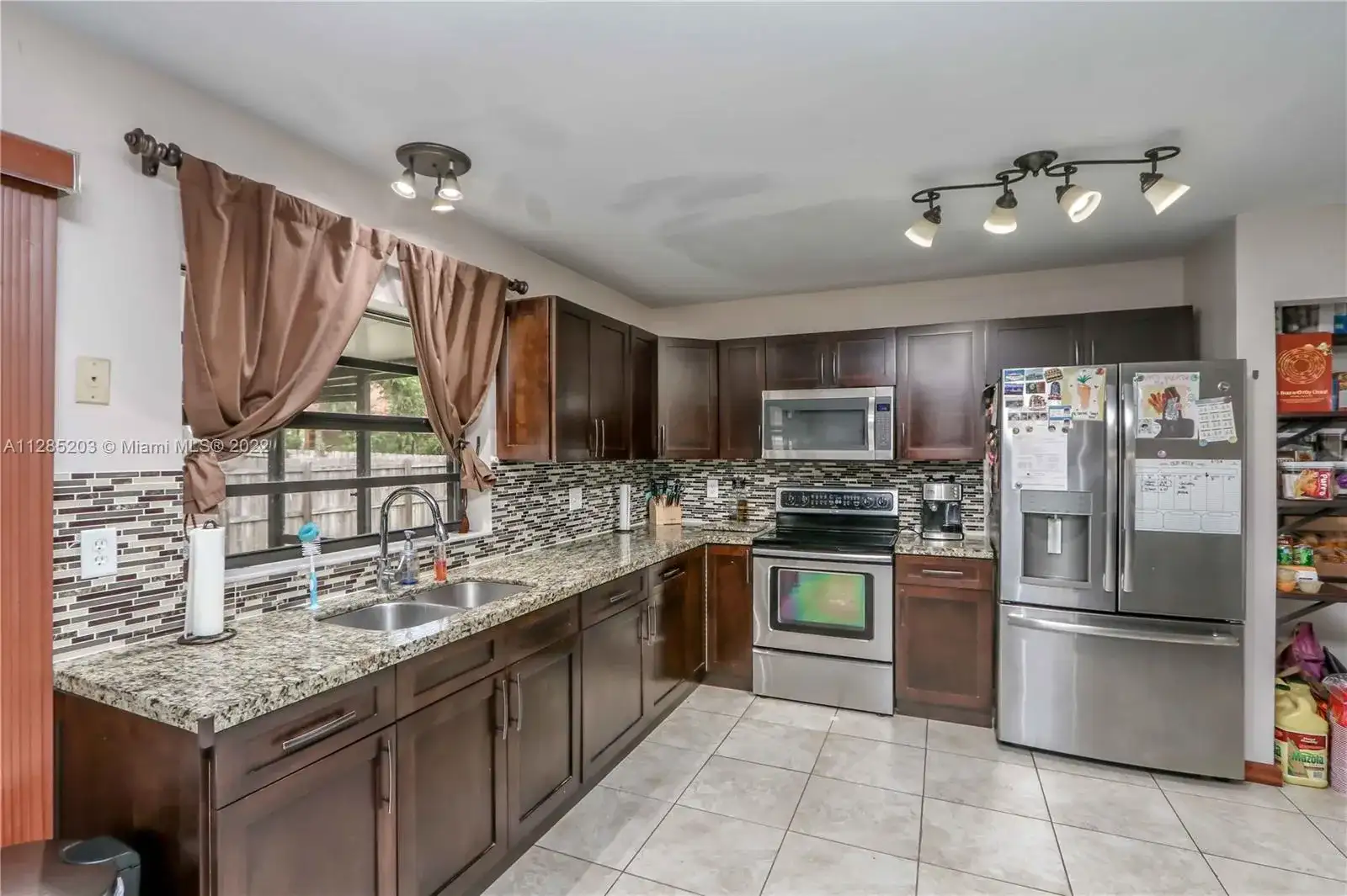1675 S Goldeneye Ln, Homestead FL 33035 photo 5