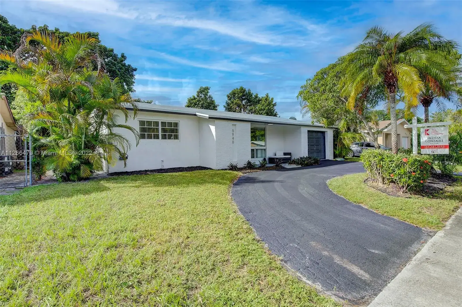 5940 NW 16th St, Sunrise FL 33313 photo 2