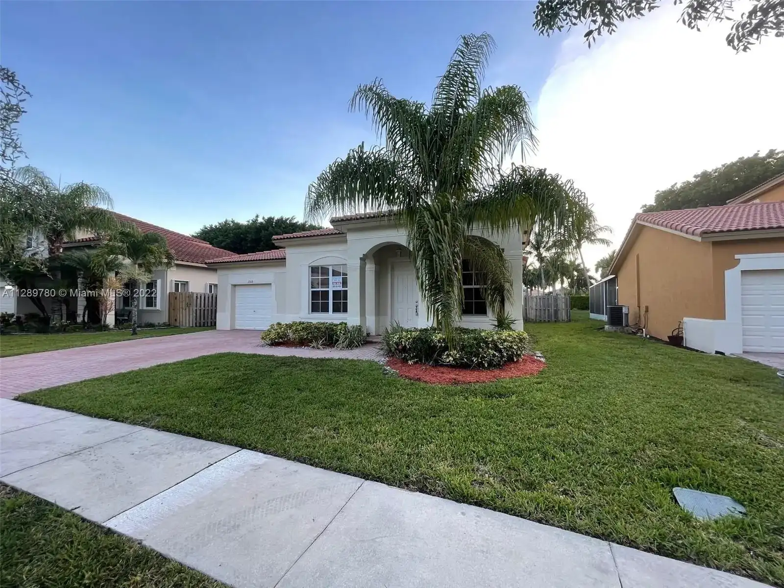 2008 NE 38th Rd # 2008, Homestead FL 33033 photo 2