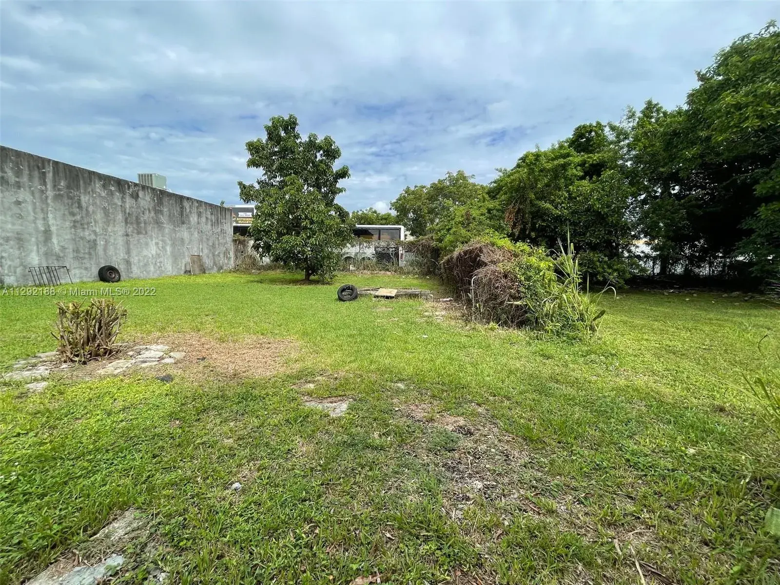 187 NW 53rd St, Miami FL 33127