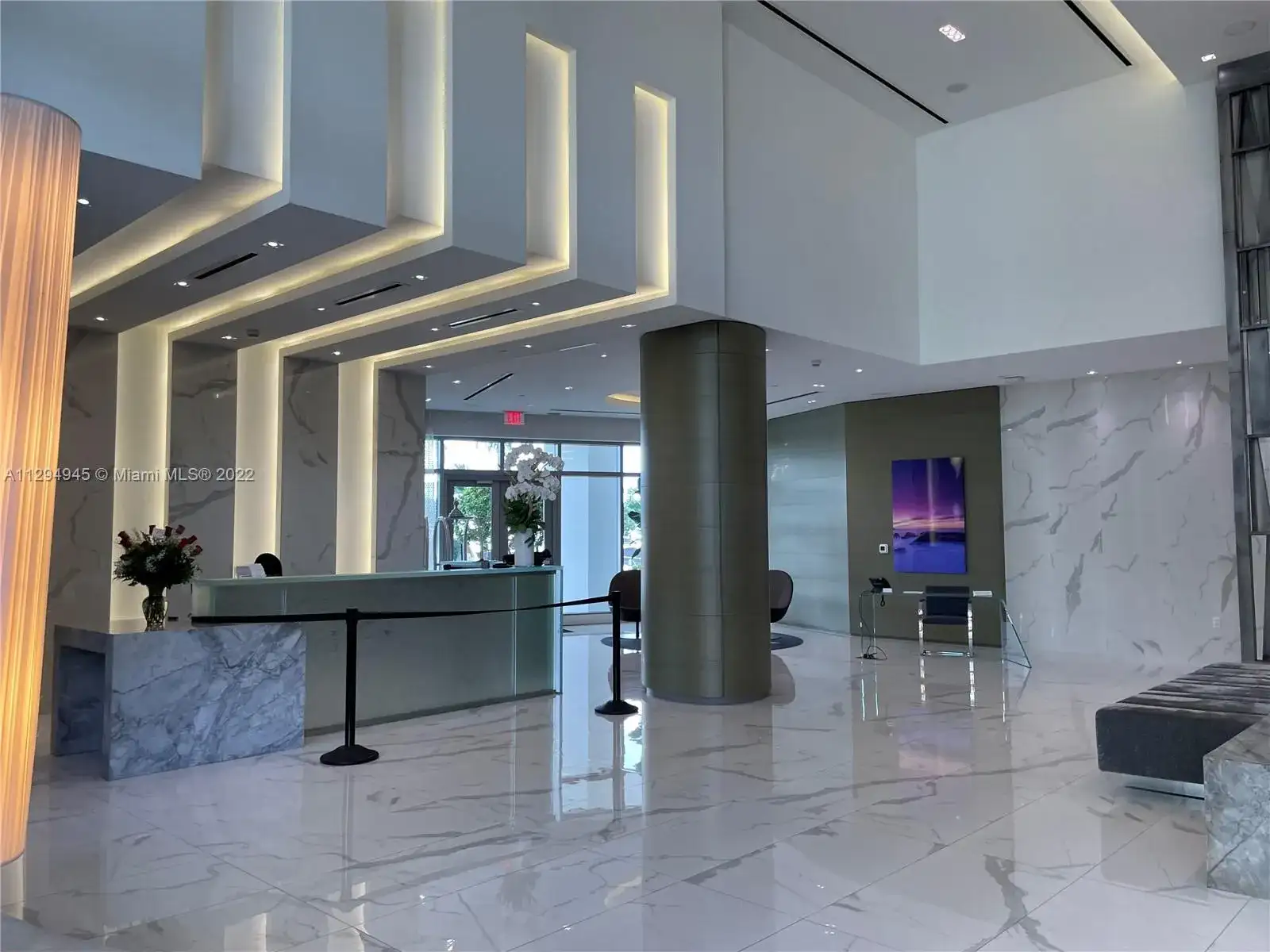 17111 Biscayne Blvd # 1406, North Miami Beach FL 33160 photo 4