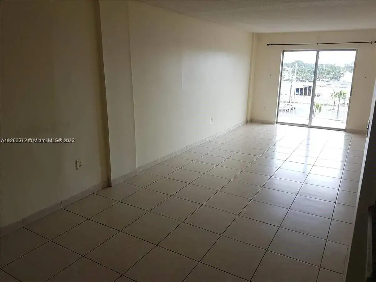 16465 NE 22nd Ave # 502, North Miami Beach FL 33160 photo 2