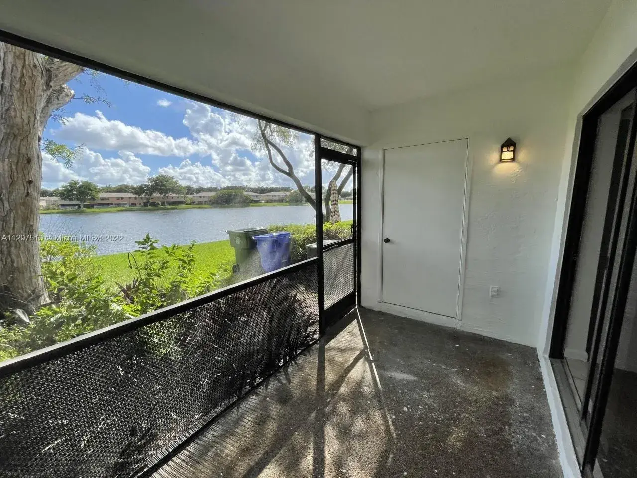 10472 NW 6th St, Pembroke Pines FL 33026