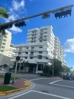 4301 Collins Ave # 907, Miami Beach FL 33140 photo 2