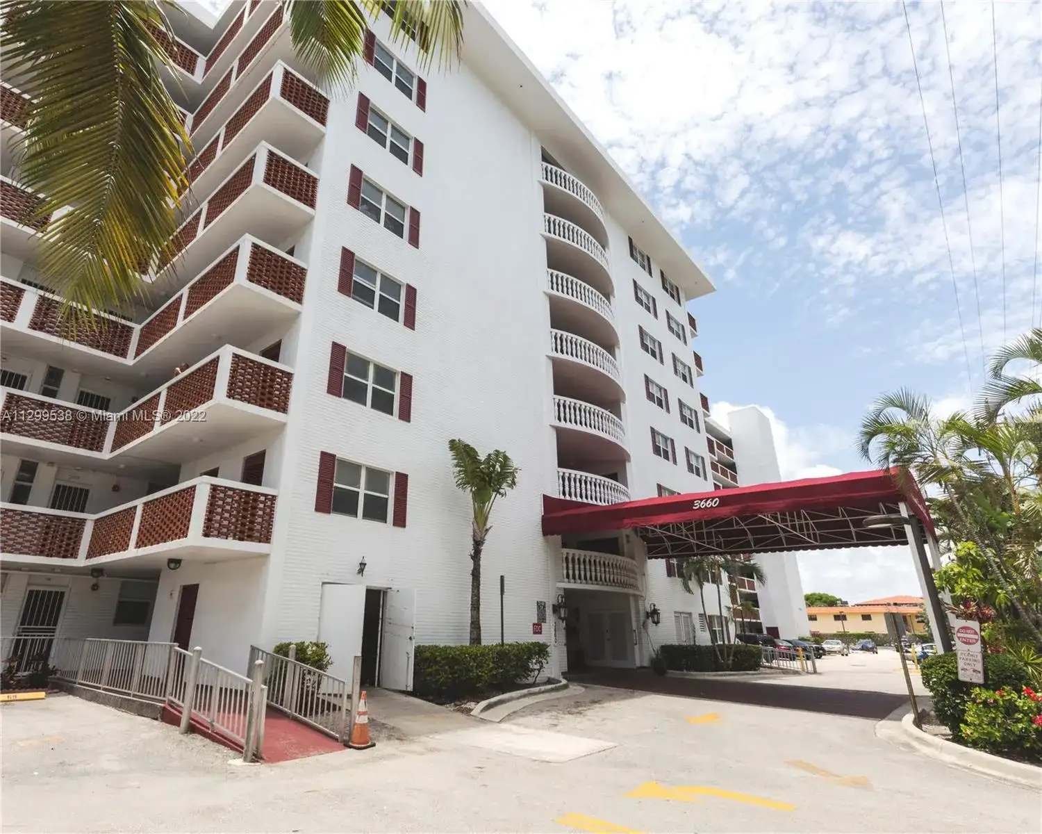 3660 NE 166th St # 510, North Miami Beach FL 33160 photo 2
