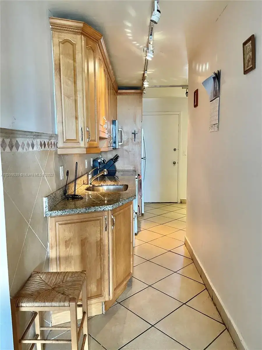 3660 NE 166th St # 510, North Miami Beach FL 33160 photo 4