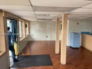 975 NE 125th St, North Miami FL 33161
