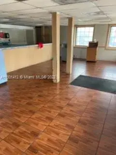 975 NE 125th St, North Miami FL 33161