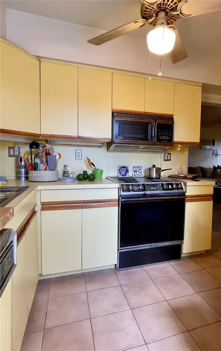 1230 NE 155th St, North Miami Beach FL 33162 photo 3