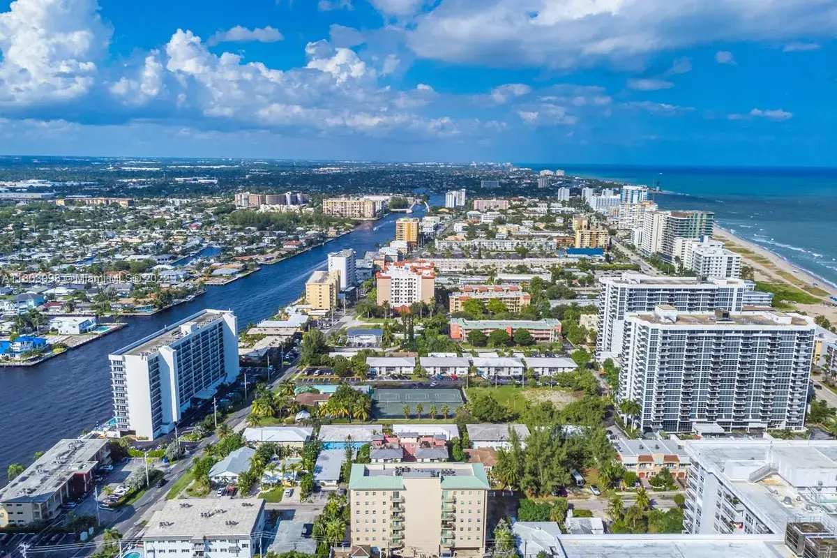 3210 NE 5th St # 203, Pompano Beach FL 33062