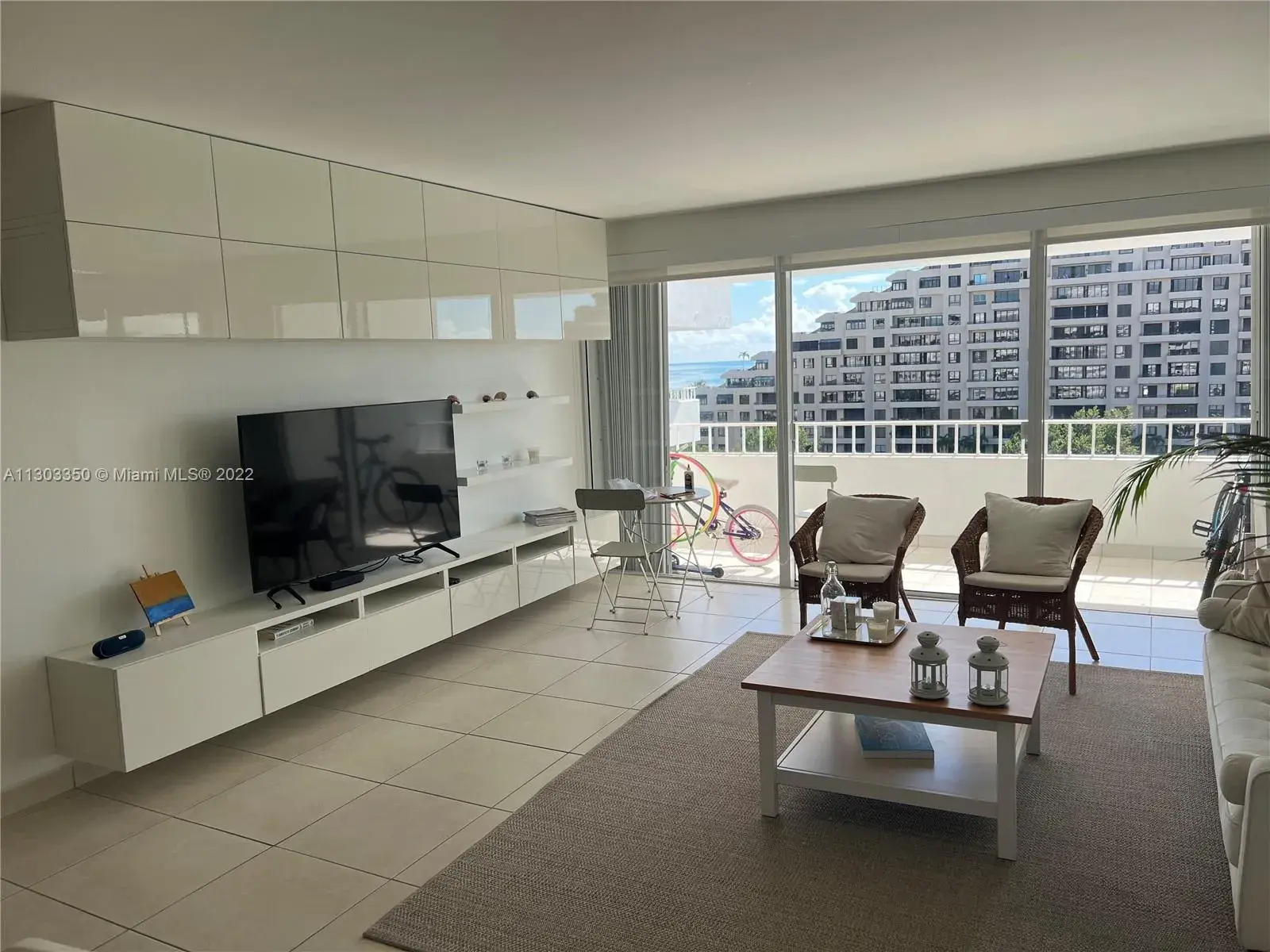 199 Ocean Lane Dr # 911, Key Biscayne FL 33149