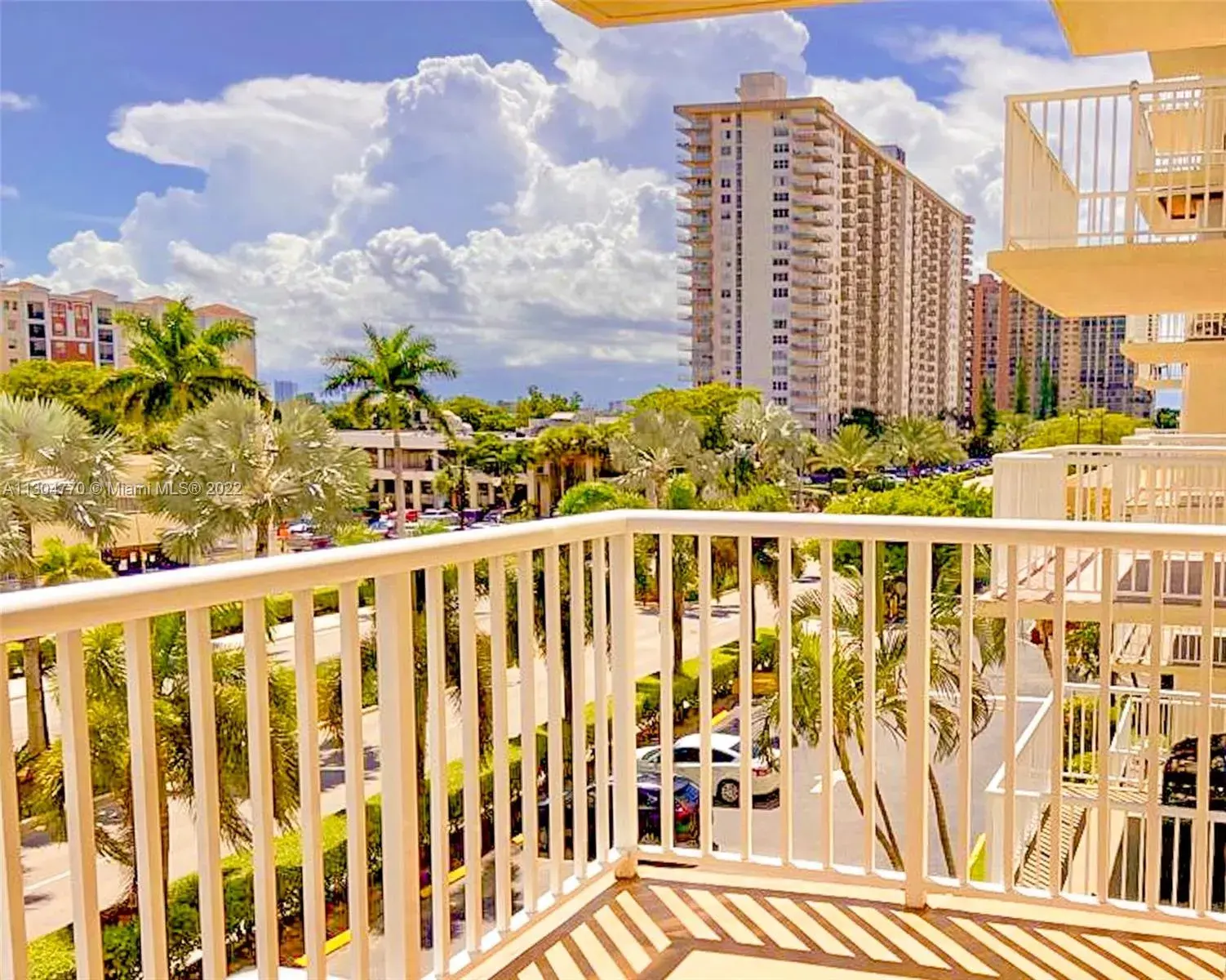 231 174th St # 4, Sunny Isles Beach FL 33160