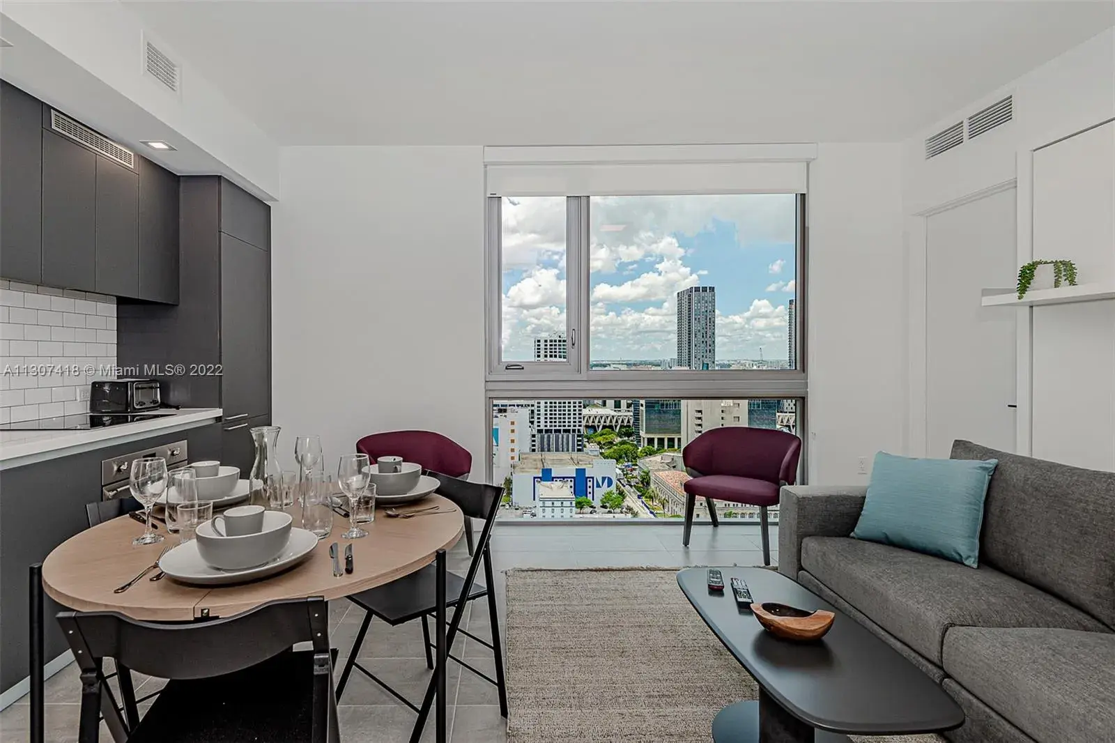227 NE 2nd St # 2706, Miami FL 33132