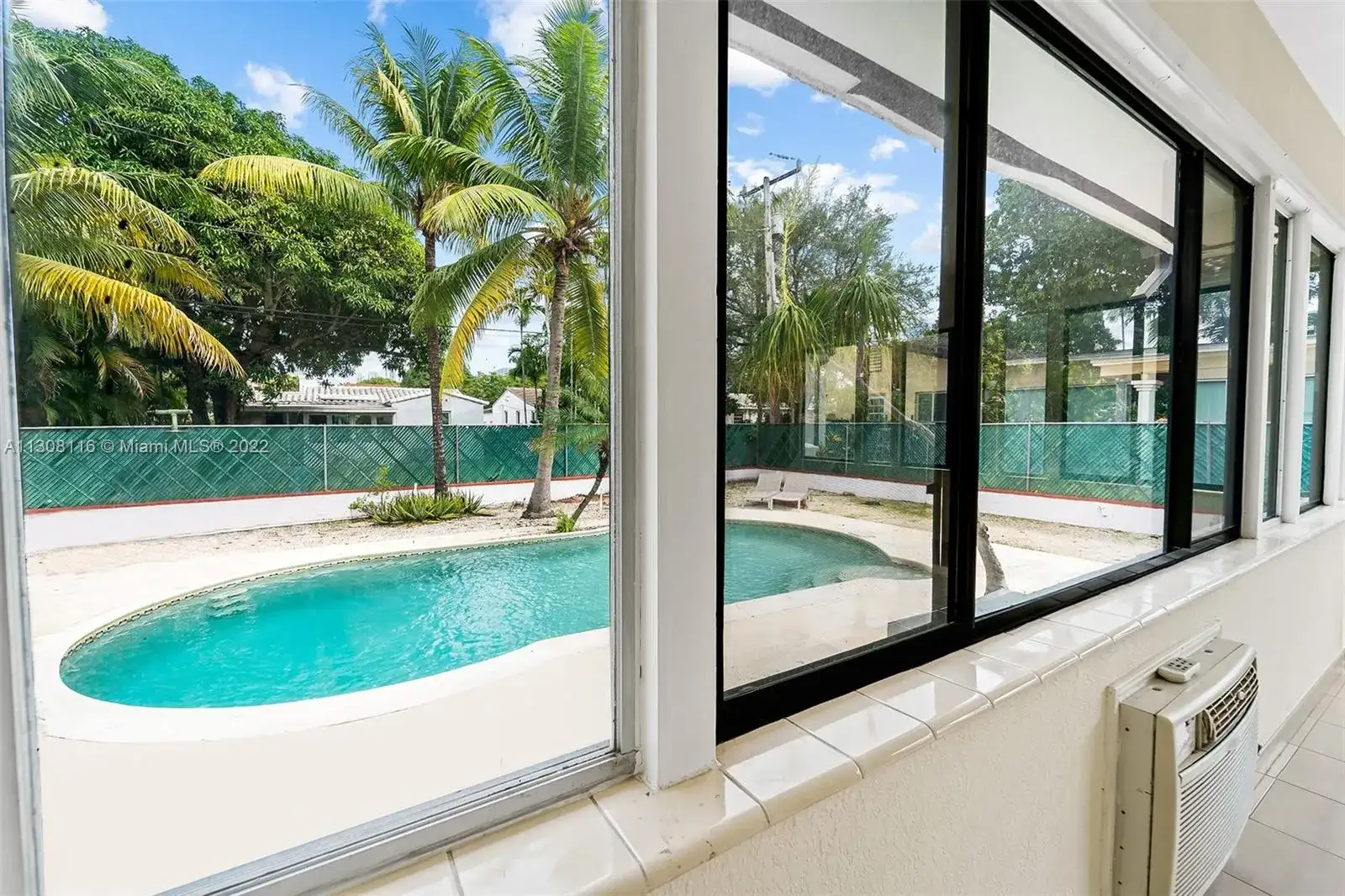 801 SW 24th, Miami FL 33129 photo 3