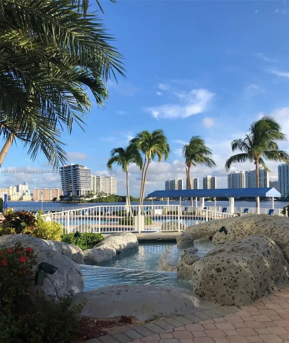 3530 Mystic Pointe Dr # 2605, Aventura FL 33180