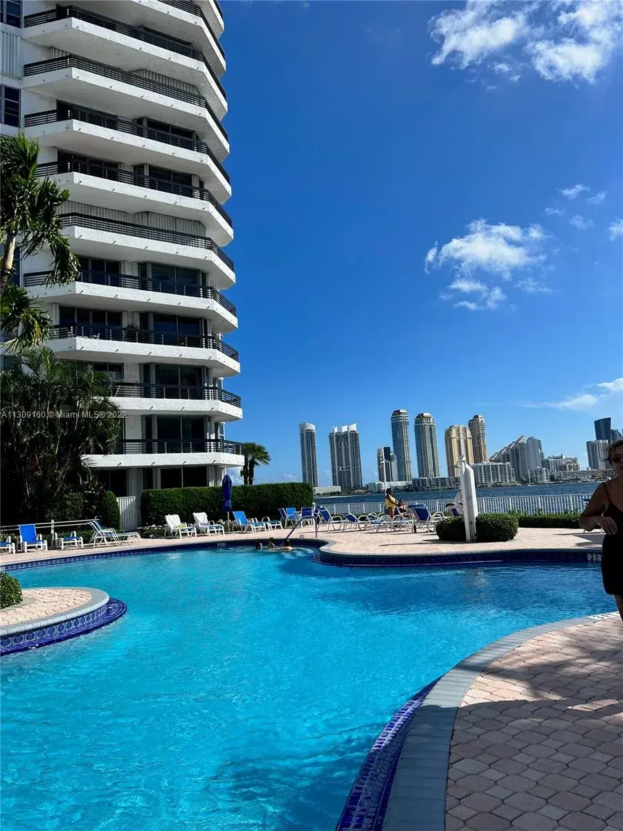 3530 Mystic Pointe Dr # 2605, Aventura FL 33180
