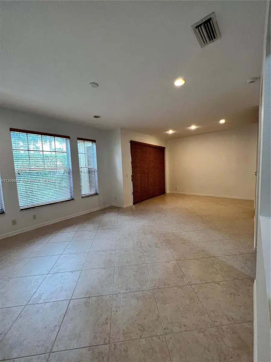 5737 NW 119th Dr # 5737, Coral Springs FL 33076