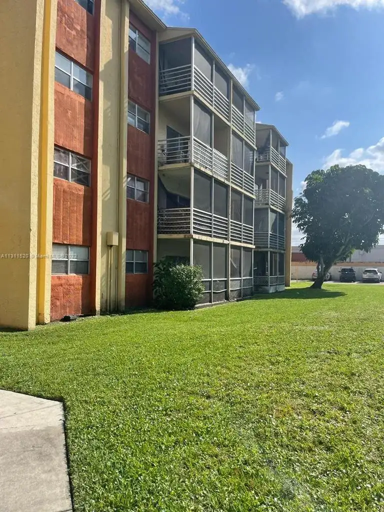 3610 NW 21st St # 311, Lauderdale Lakes FL 33311 photo 3