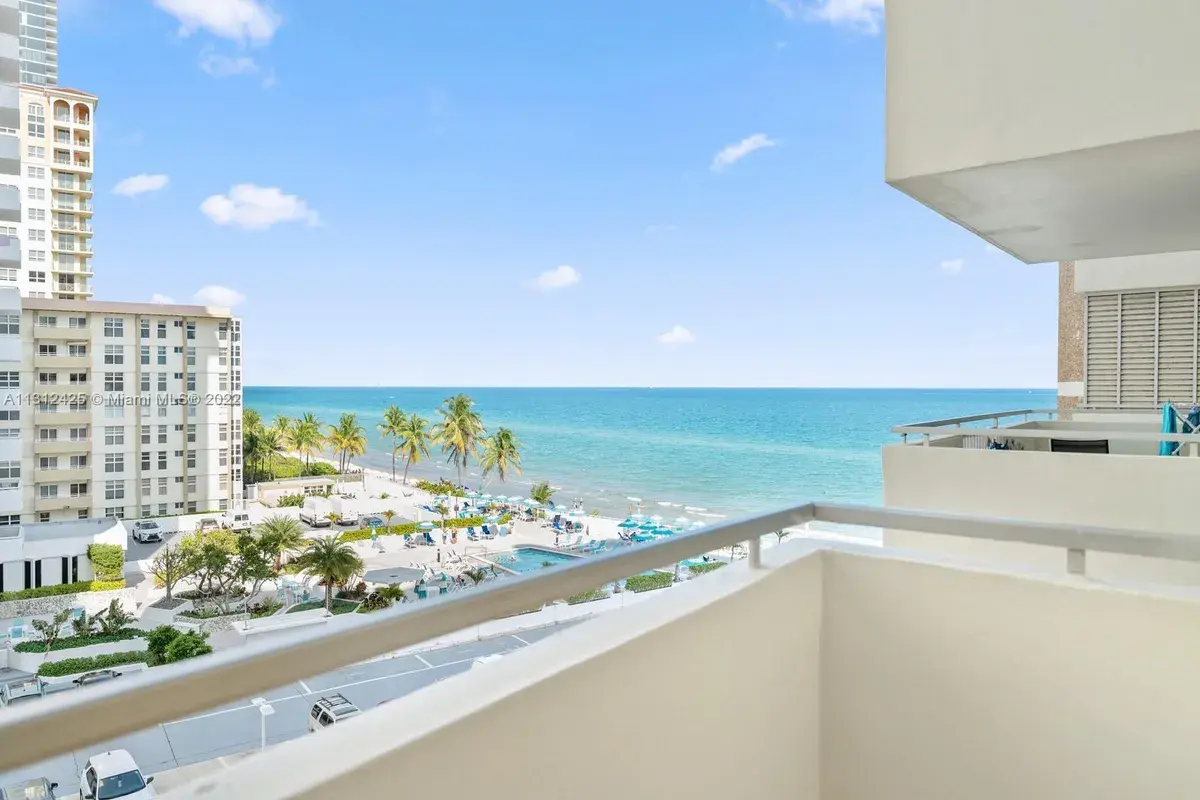3180 S Ocean Dr # 505, Hallandale Beach FL 33009