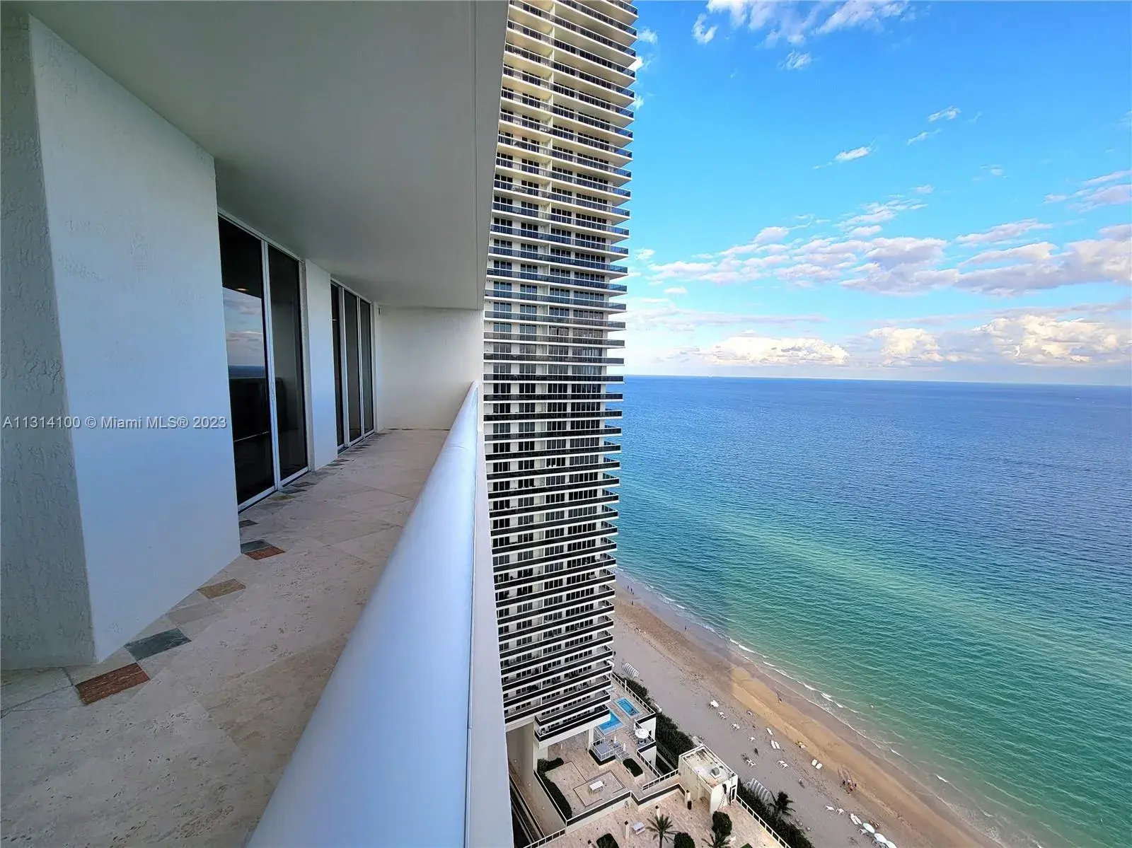 1850 S Ocean Dr # 3202, Hallandale Beach FL 33009