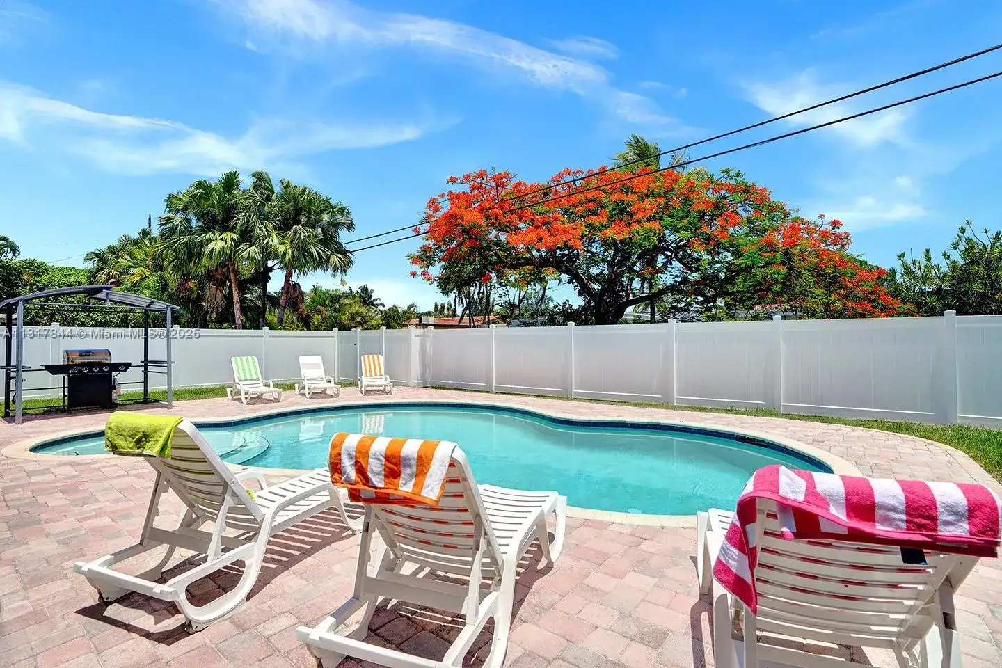 1301 Rodman St, Hollywood FL 33019 photo 3