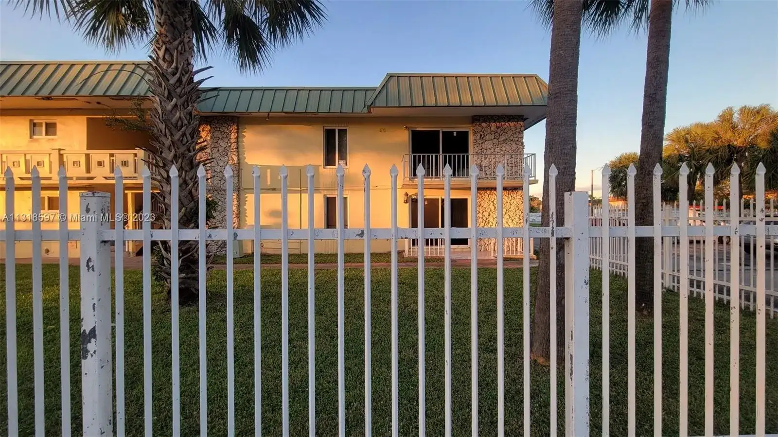 505 NW 177th St # 103, Miami Gardens FL 33169 photo 3