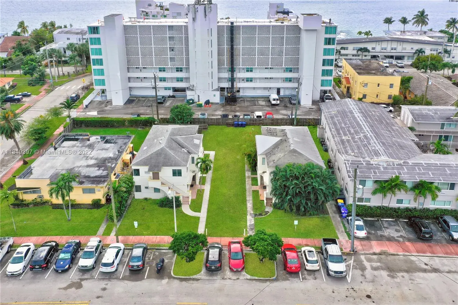 1910 and 1920 Biarritz Dr, Miami Beach FL 33141