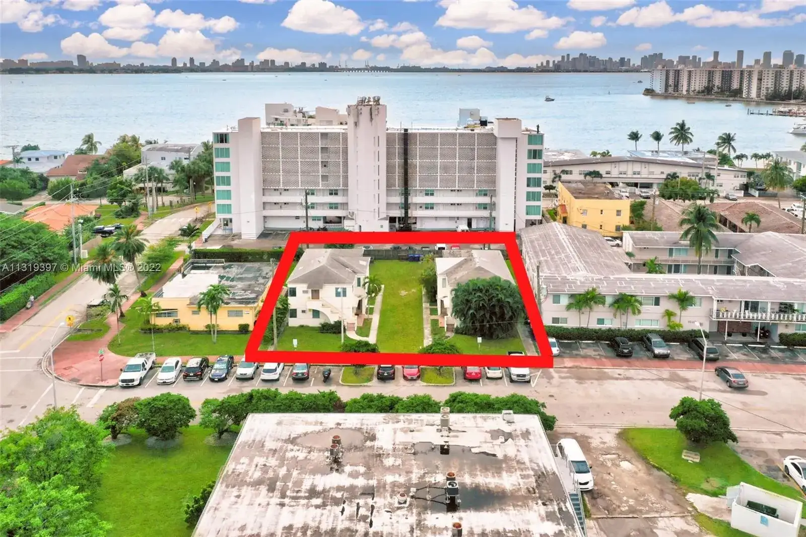 1910 and 1920 Biarritz Dr, Miami Beach FL 33141 photo 4