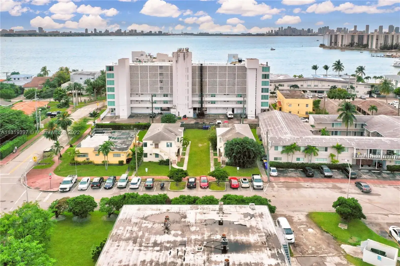 1910 and 1920 Biarritz Dr, Miami Beach FL 33141 photo 5
