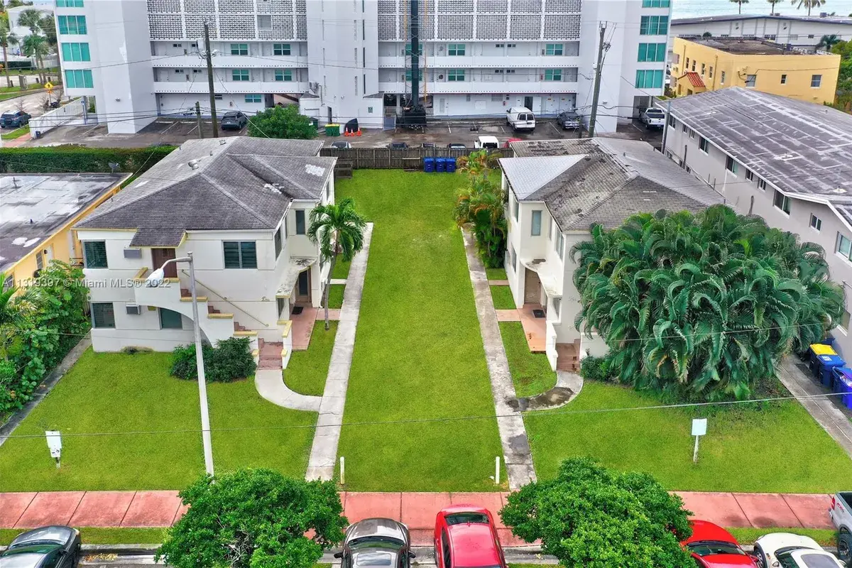 1910 and 1920 Biarritz Dr, Miami Beach FL 33141