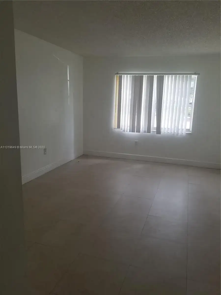 4354 NW 9th Ave # 1F, Deerfield Beach FL 33064 photo 2