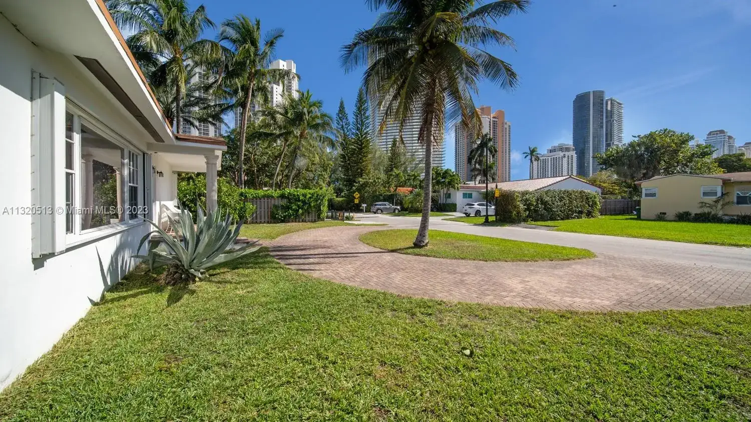 225 191st Ter, Sunny Isles Beach FL 33160 photo 5