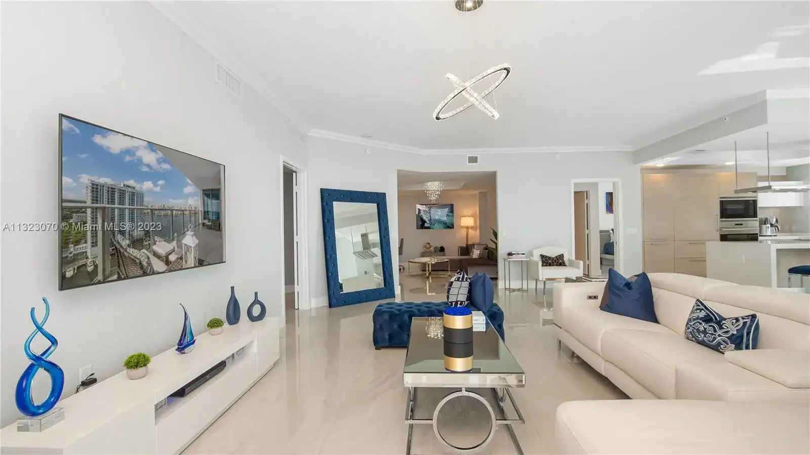 17111 Biscayne Blvd # 2001, North Miami Beach FL 33160 photo 4